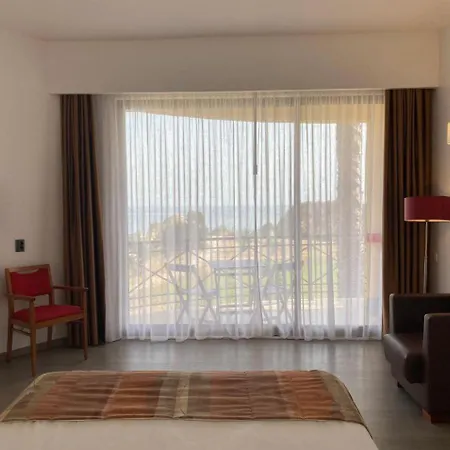 Foz Club - Algarve בית הארחה