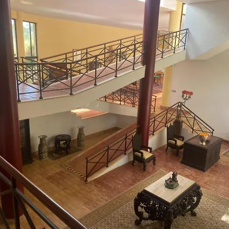 Foz Club - Algarve 4* אלבור
