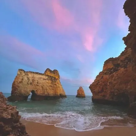 Foz Club - Algarve ゲストハウス アルヴォル